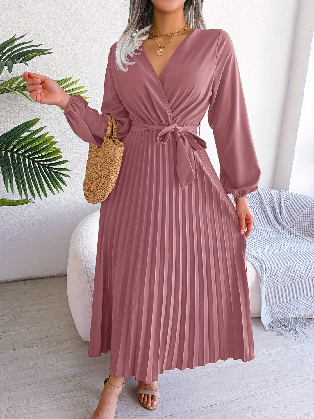 Camille - Elegant pleated dress with long sleeves and crossover neckline