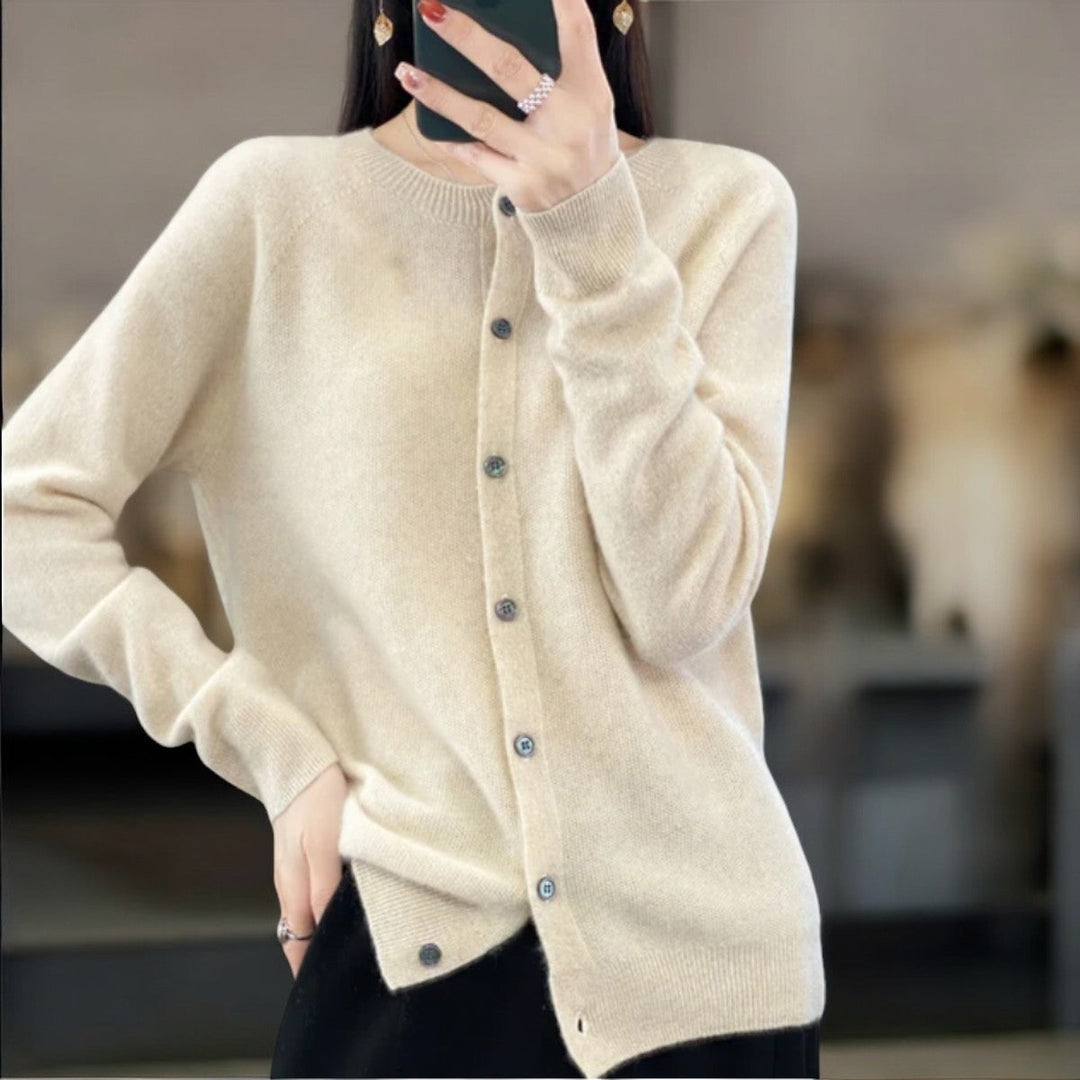 Darlene - Cozy Button-Up Cardigan